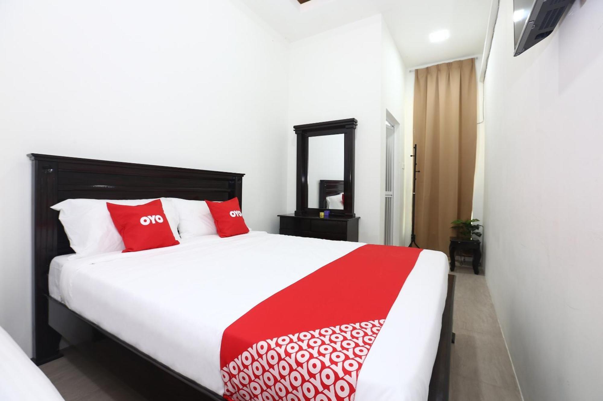 โอโย 89678 อาดี โฮเต็ล Hotel กัวลาตรังกานู ภายนอก รูปภาพ